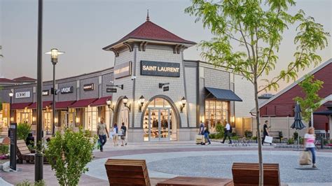 woodbury commons ysl store|Woodbury Common Premium Outlets .